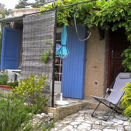 Petit Studio Atypique Et Cosy En Provence Saint-Etienne-les-Orgues ภายนอก รูปภาพ